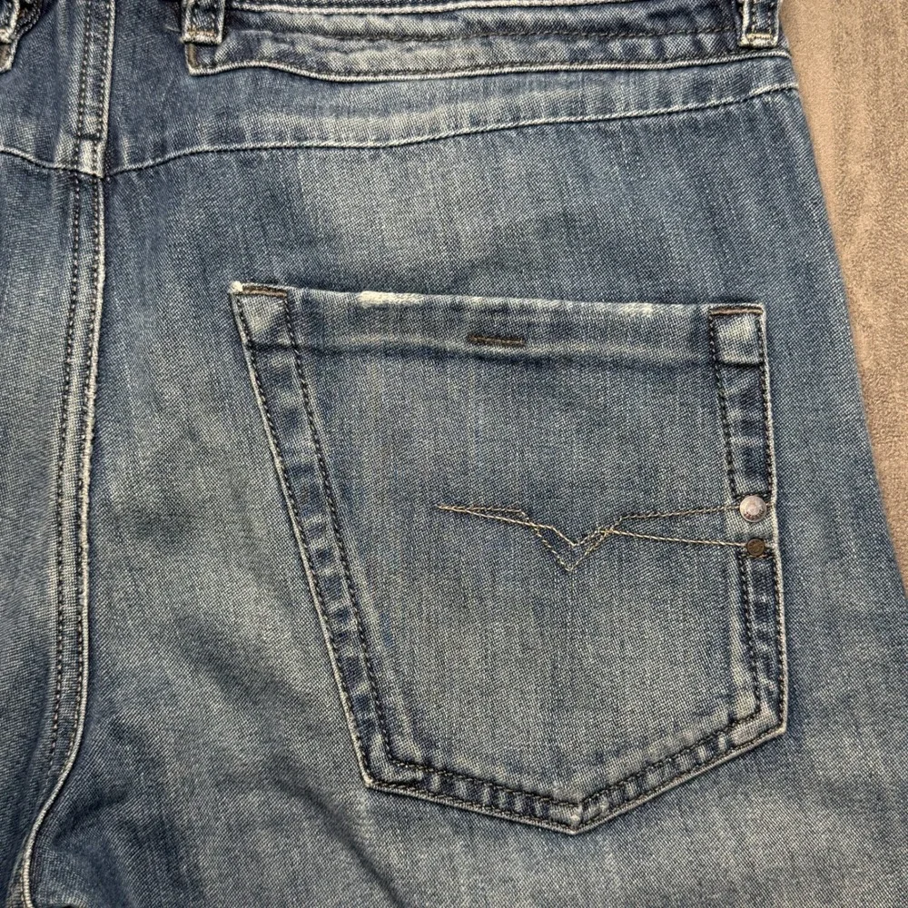 Diesel Belther Jeans Mens 32x32 Blue Regular Slim Tapered Distressed 0839K
